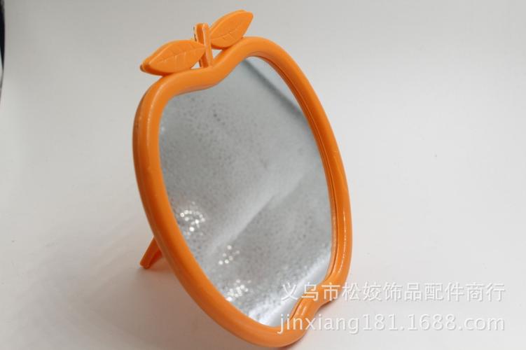 義烏小商品批發(fā)新趨勢 中梳臺式大方鏡領(lǐng)跑2元日用品市場